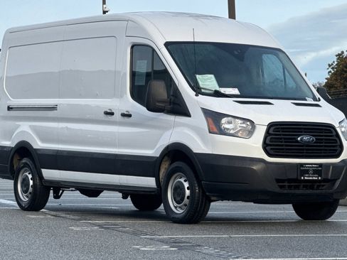 Used 2019 Ford Transit 250 148 Medium Roof image 6