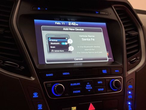 Used 2017 Hyundai Santa Fe Limited w/ Cargo Package image 32