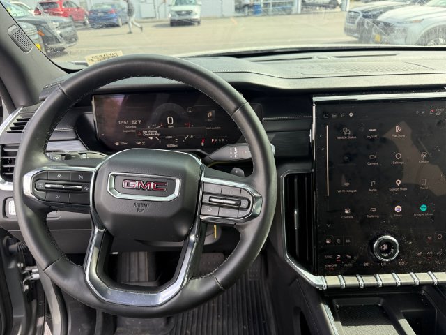 Used 2025 GMC Acadia Elevation w/ Elevation Premium Package AWD/4WD image 13