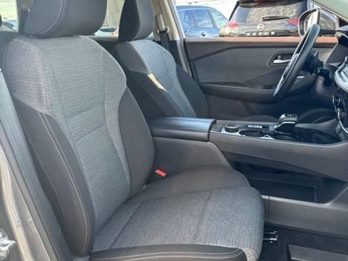 Certified 2023 Nissan Rogue SV AWD/4WD image 13