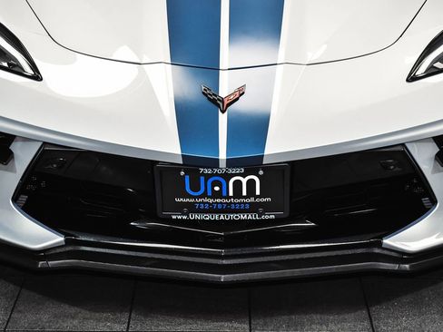 Used 2023 Chevrolet Corvette Stingray Premium Cpe w/ Body-Color Dual Roof Package RWD image 71