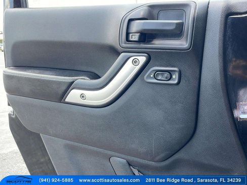 Used 2015 Jeep Wrangler Sport image 30