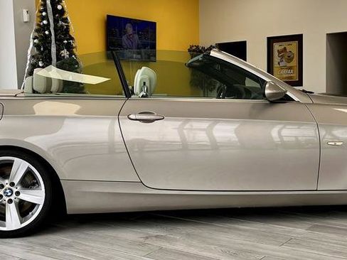 Used 2008 BMW 335i Convertible image 5