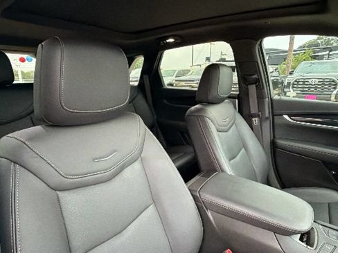 Used 2024 Cadillac XT5 Premium Luxury w/ Technology Package FWD image 32