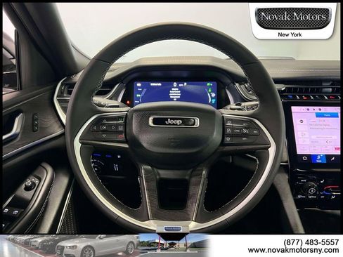 Used 2024 Jeep Grand Cherokee Limited 4xe image 16