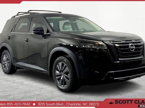 Used 2022 Nissan Pathfinder SV w/ SV Black Package image 1
