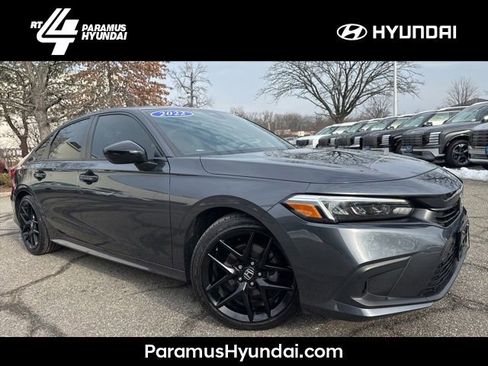 Used 2022 Honda Civic Sport image 1