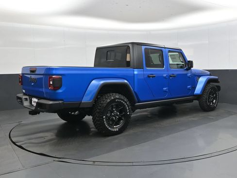New 2026 Jeep Gladiator Sport AWD/4WD image 18