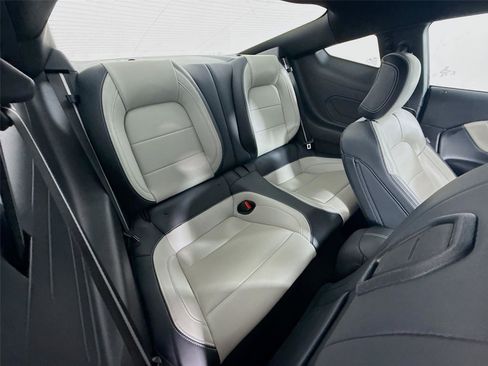 Used 2025 Ford Mustang Premium image 13