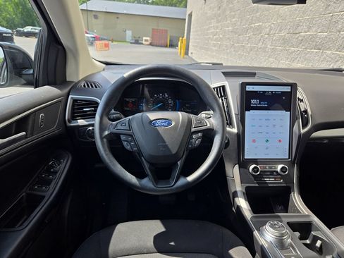 Used 2022 Ford Edge SE w/ Black Appearance Package AWD/4WD image 32