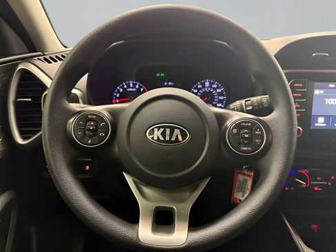 Used 2020 Kia Soul LX FWD image 15