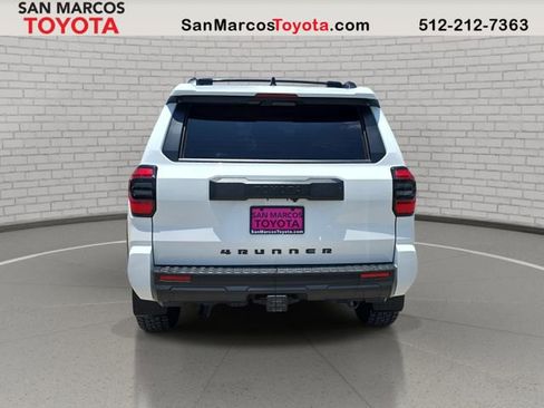 Used 2025 Toyota 4Runner SR5 AWD/4WD image 7