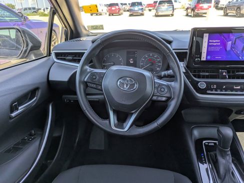 Used 2023 Toyota Corolla SE image 19
