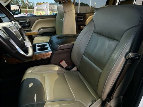 Used 2017 GMC Sierra 1500 SLT image 8