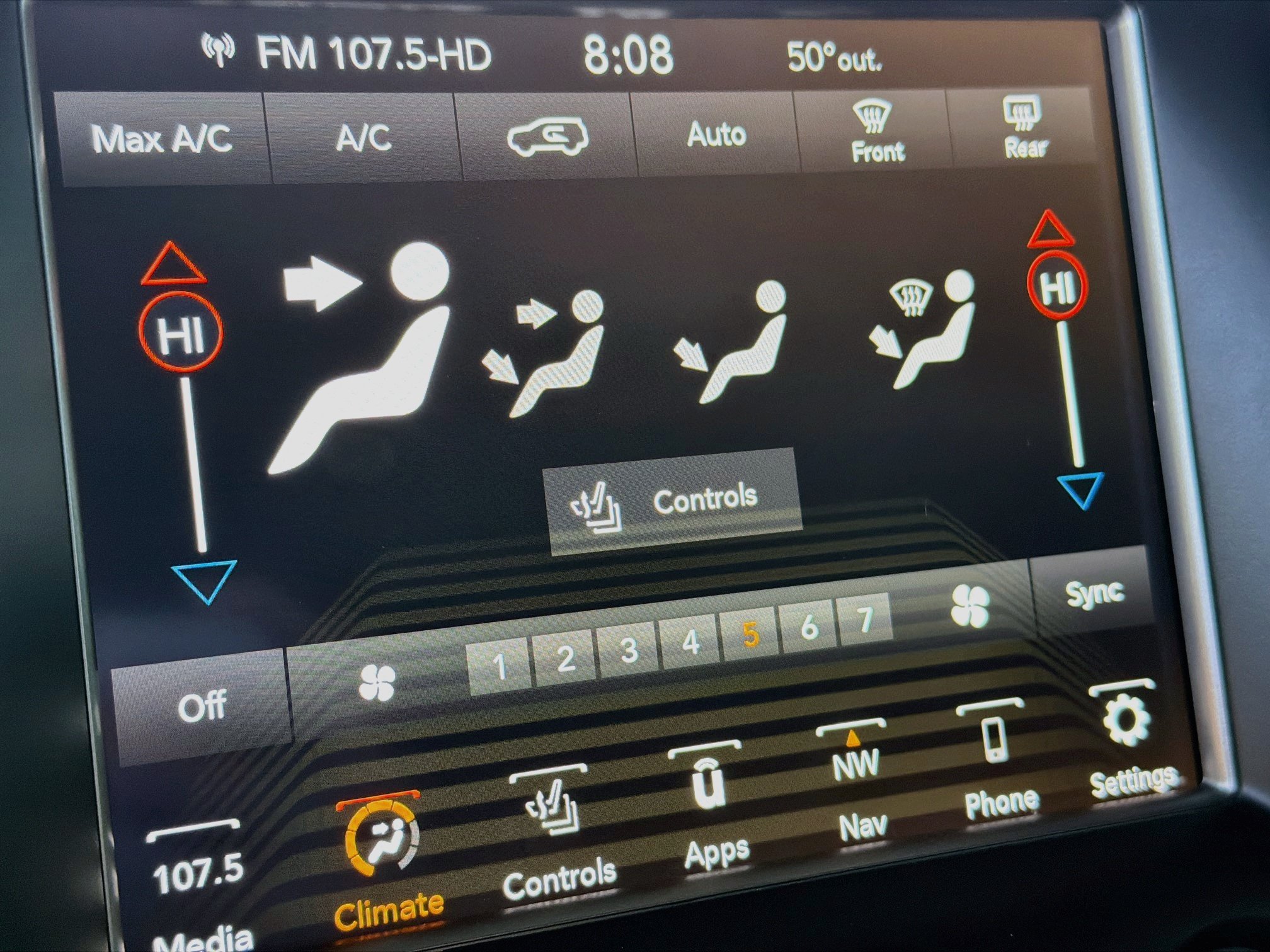 Used 2018 Jeep Grand Cherokee Altitude AWD/4WD image 23