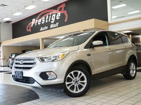 Used 2017 Ford Escape SE FWD image 20