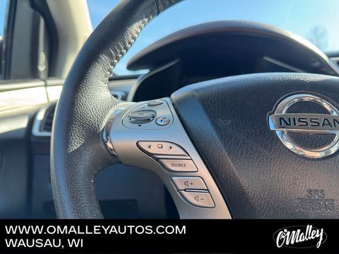 Used 2015 Nissan Murano SL w/ Cargo Package w/Cover image 16