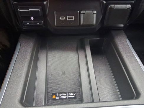 Used 2020 GMC Sierra 1500 Denali w/ Denali Ultimate Package image 28