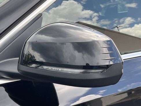 New 2025 BMW X1 xDrive28i w/ Convenience Package image 30