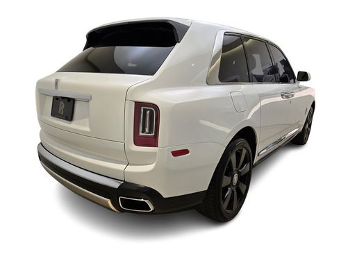 Certified 2019 Rolls-Royce Cullinan image 2