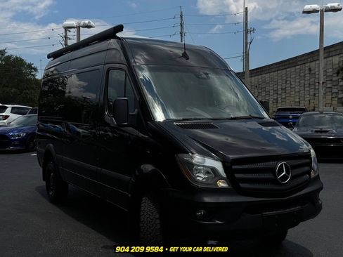 Used 2018 Mercedes-Benz Sprinter 2500 image 8