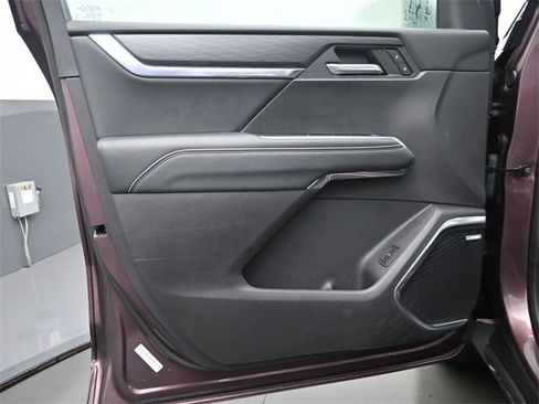 Certified 2025 GMC Acadia Elevation image 12