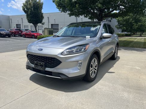 Used 2022 Ford Escape SEL AWD/4WD image 5