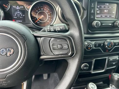 Used 2020 Jeep Wrangler Sport AWD/4WD image 18