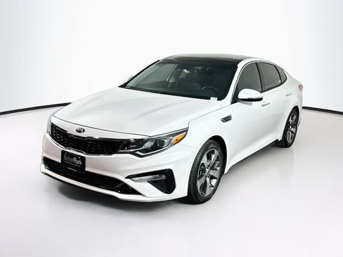 Used 2019 Kia Optima S w/ S Panoramic Sunroof Package FWD image 3