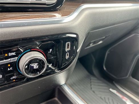 Used 2022 Chevrolet Silverado 1500 LT Trail Boss w/ Protection Package image 33