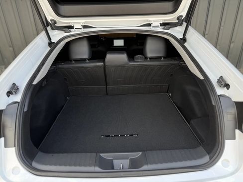 Used 2024 Toyota Prius Prime FWD image 17