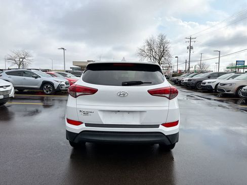Used 2017 Hyundai Tucson SE Plus FWD image 12