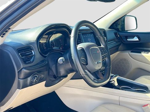 Used 2021 Dodge Durango SXT image 9