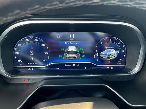 Used 2023 Chevrolet Tahoe LT image 40