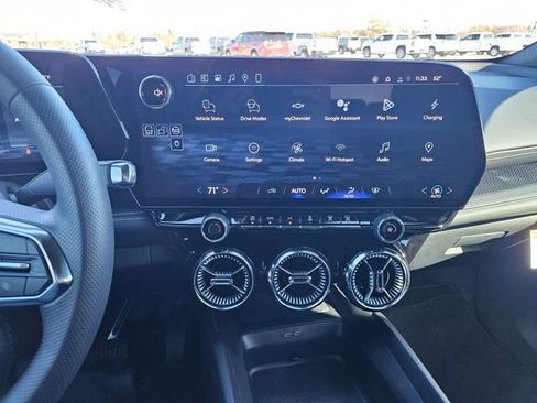 New 2026 Chevrolet Blazer EV LT image 17