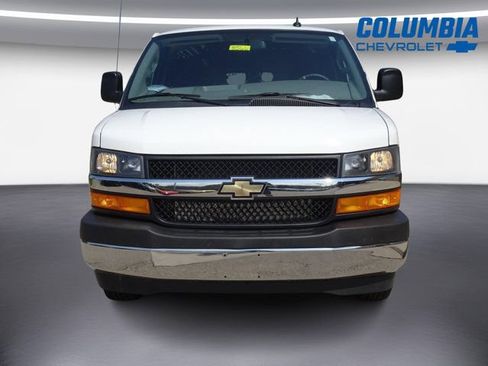 Used 2024 Chevrolet Express 2500 w/ Driver Convenience Package RWD image 4