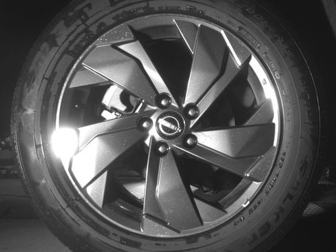 Used 2025 Nissan Rogue SV image 14