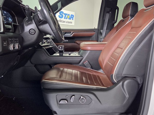 Used 2022 GMC Sierra 1500 Denali Ultimate AWD/4WD image 3