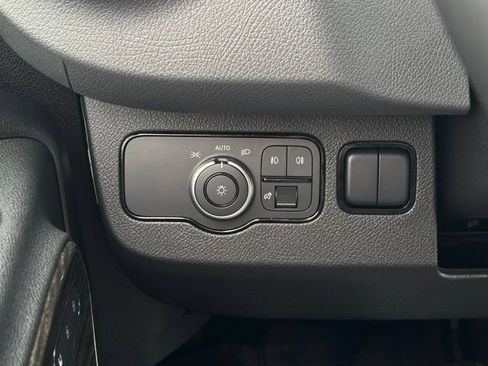 Used 2024 Mercedes-Benz Sprinter 3500 image 33