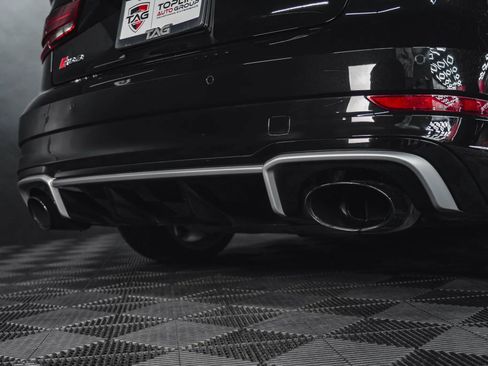 Used 2020 Audi RS 3 w/ Navigation Package image 24