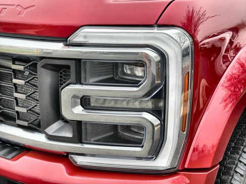 Used 2024 Ford F450 Limited w/ FX4 Off-Road Package AWD/4WD image 13