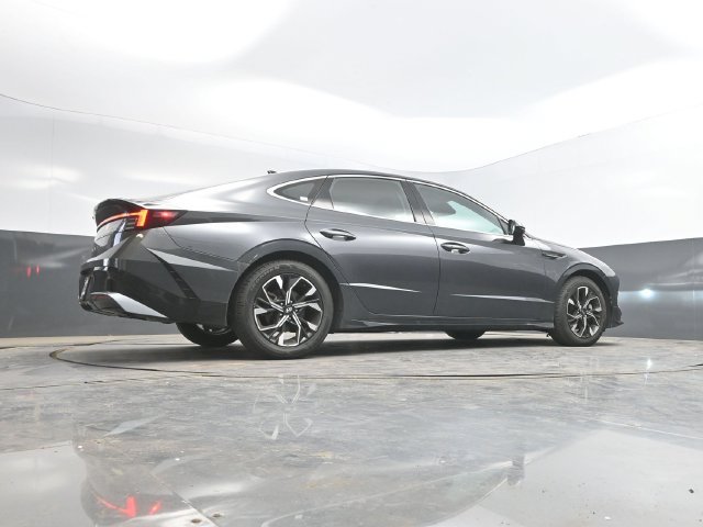 Used 2025 Hyundai Sonata SEL FWD image 43