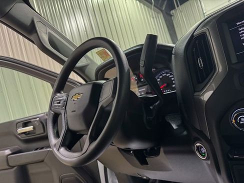 Used 2025 Chevrolet Silverado 1500 W/T image 14
