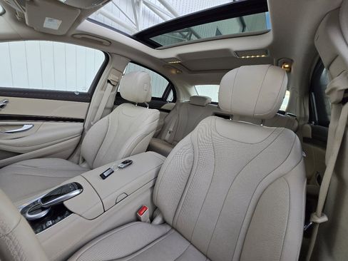 Used 2020 Mercedes-Benz S 450 Sedan image 8