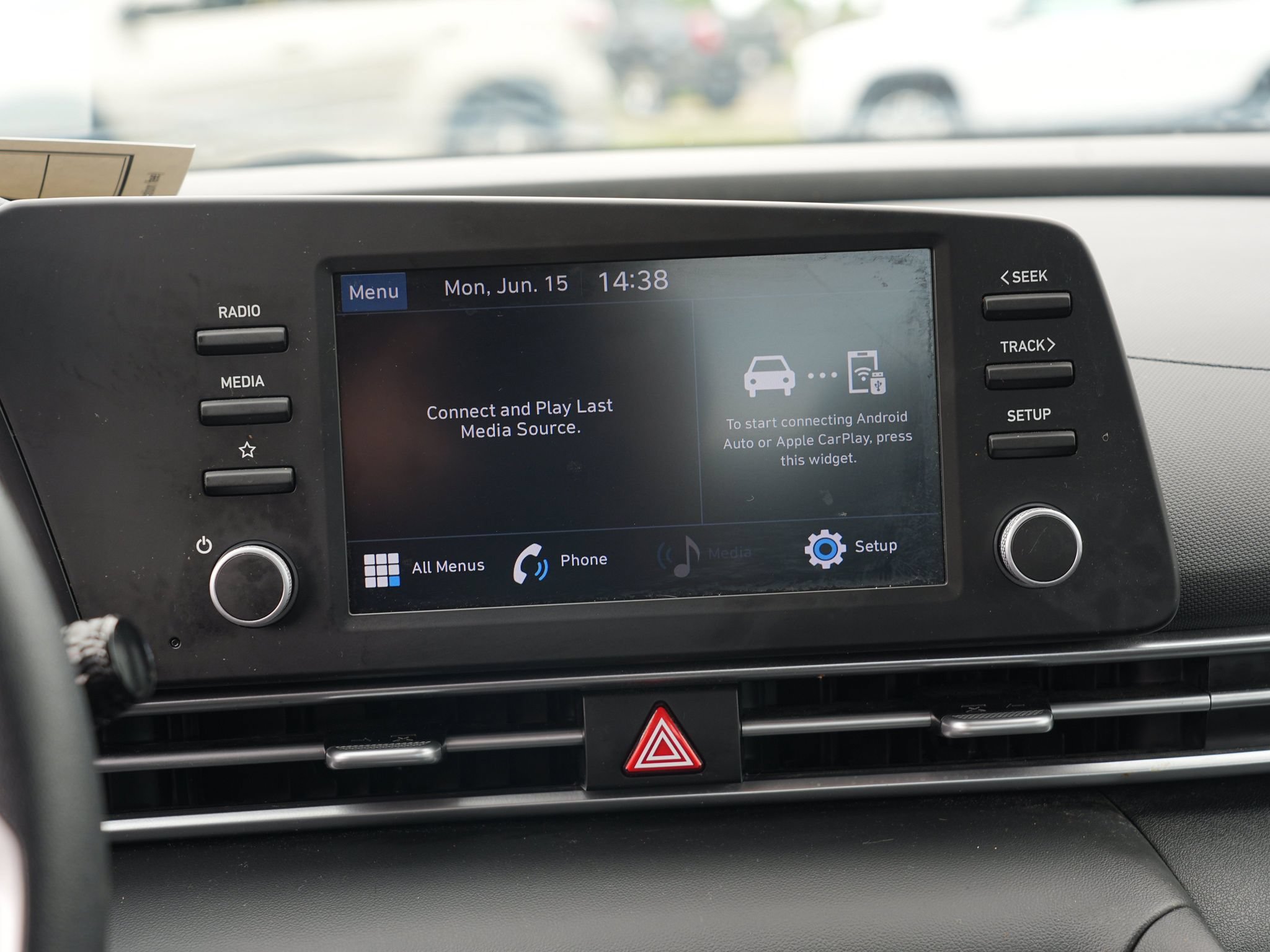Used 2023 Hyundai Elantra SE FWD image 25