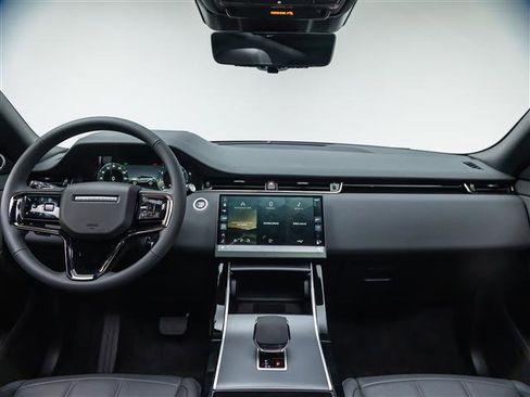 New 2026 Land Rover Range Rover Evoque S AWD/4WD image 19
