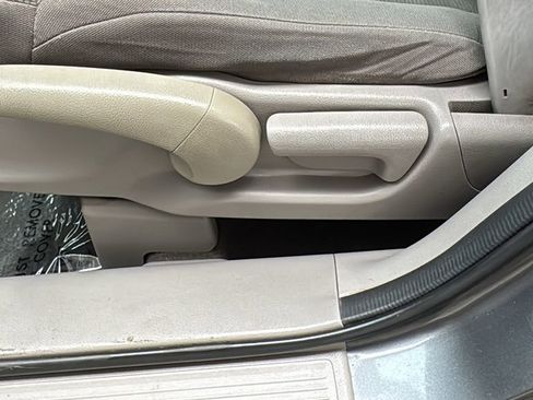 Used 2014 Honda CR-V LX image 20