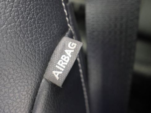 Used 2022 Ford F350 Lariat w/ Black Appearance Package AWD/4WD image 51