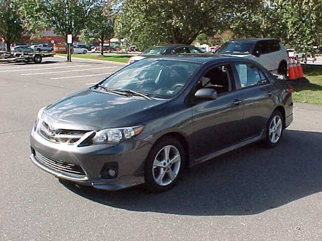 Used 2012 Toyota Corolla S FWD image 4