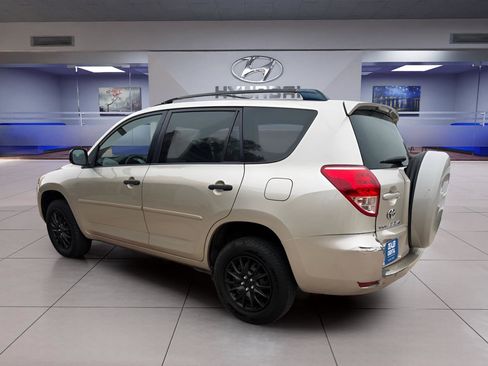 Used 2008 Toyota RAV4 2WD image 5